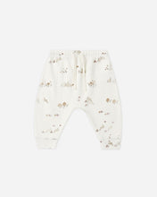 Load image into Gallery viewer, Bunnies LS Tee and Drawstring Pant
